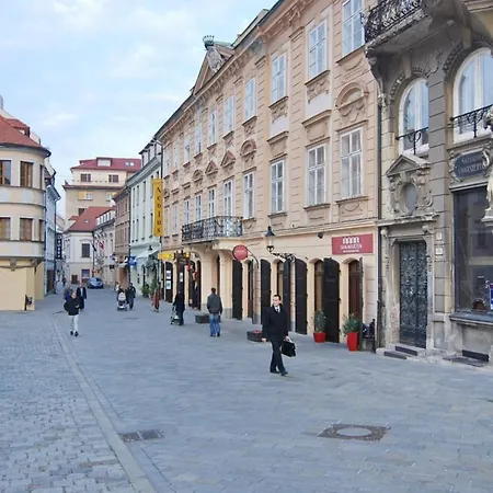 Old Centre Antik - Panska Апартаменти Братислава