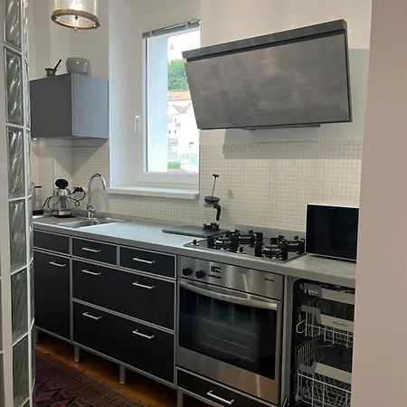 Old Centre Antik - Panska Lägenhet